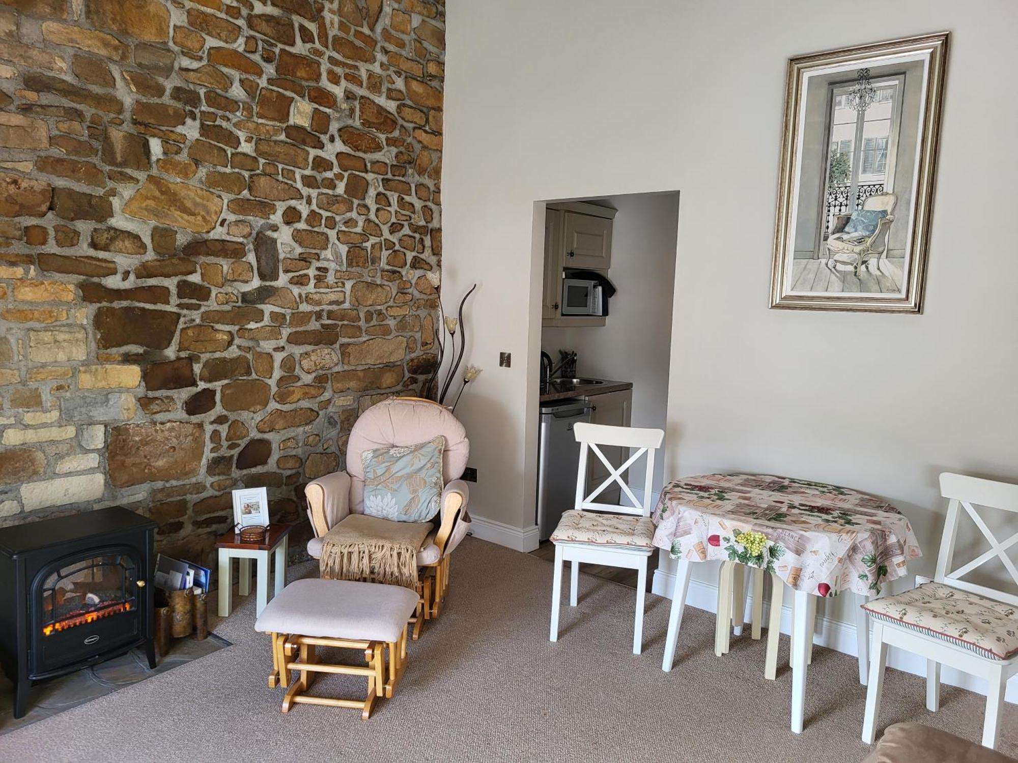 Charming 2-Bed Apartment In Donegal Town Centre Ngoại thất bức ảnh