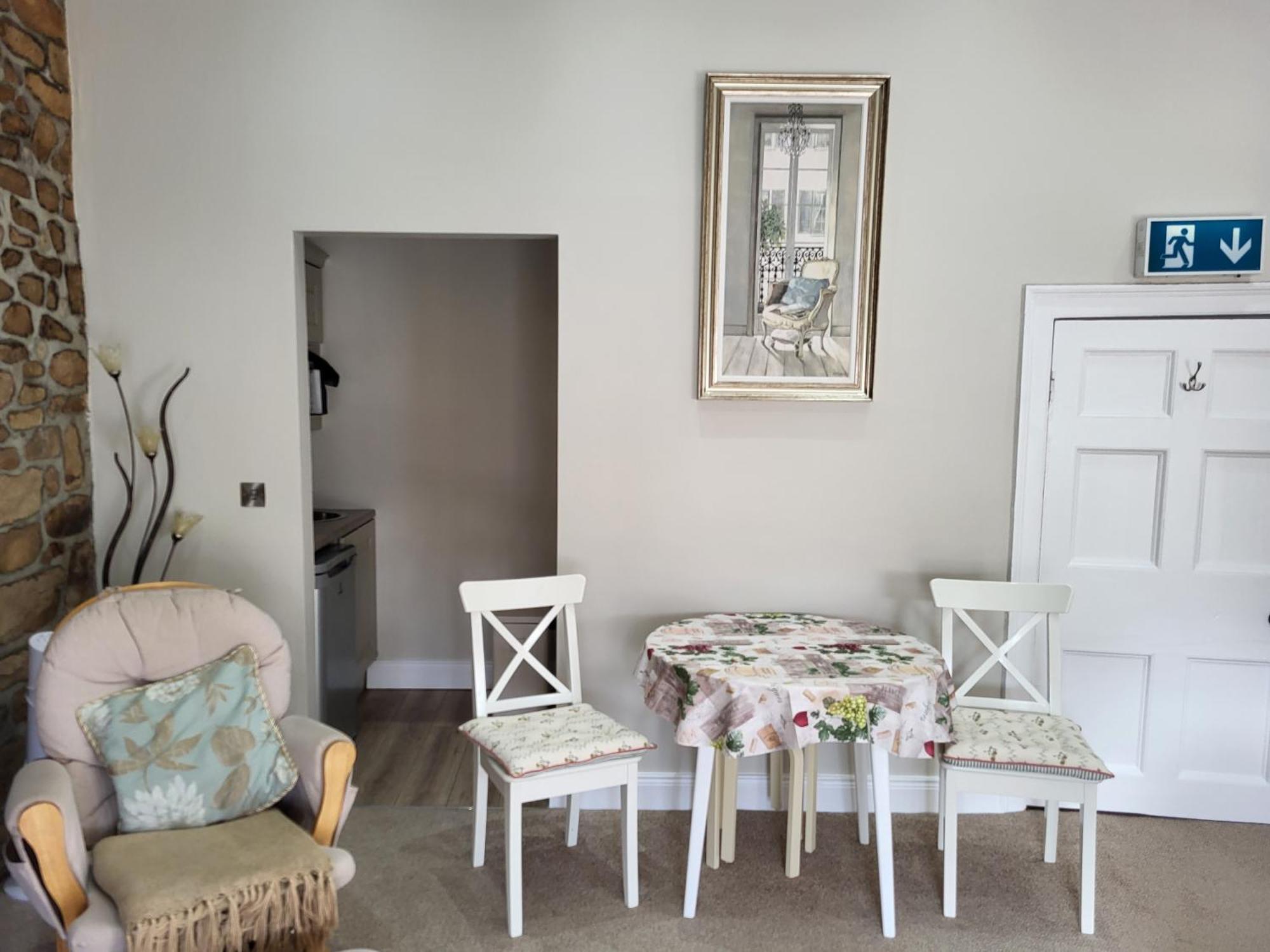 Charming 2-Bed Apartment In Donegal Town Centre Ngoại thất bức ảnh